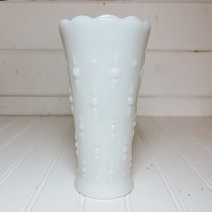Vintage Milk Glass Vase | Anchor Hocking Tear Drop Vase